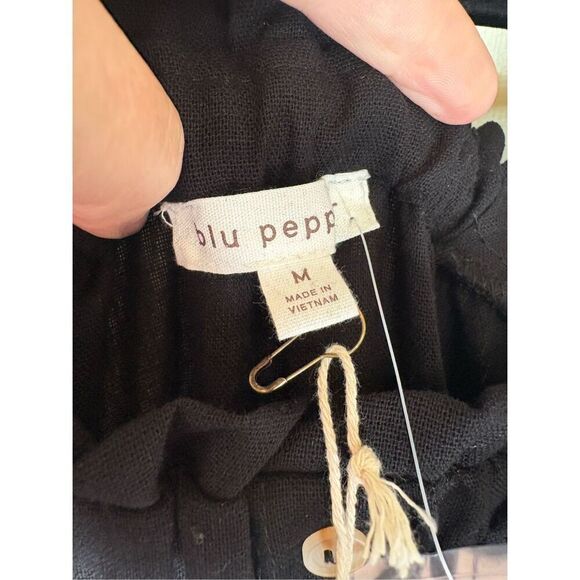Blu Pepper Buttoned Jumpsuit Black Ruffle Straps M NWT - Picture 3 of 11